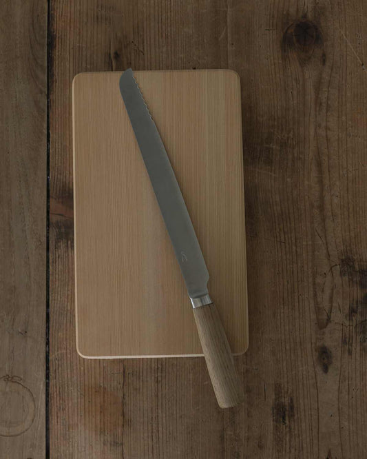 タダフサのパン切りナイフ
