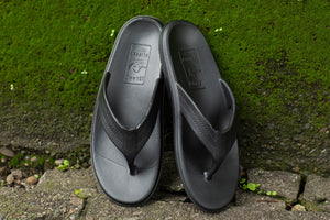 ISLAND SLIPPER