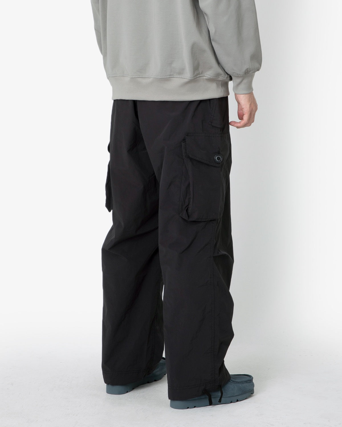 OVERSIZED CARGO PANTS