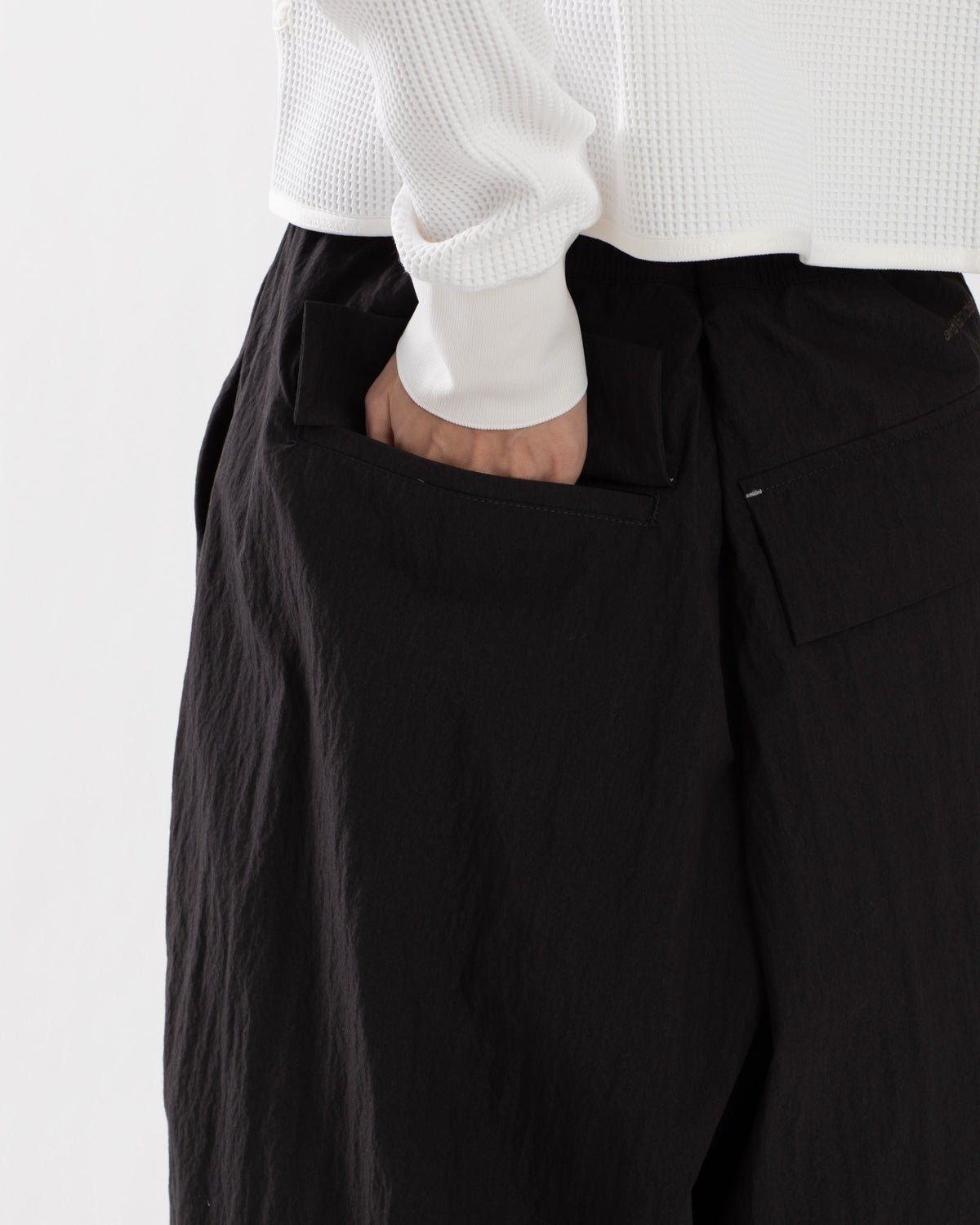 TUCK PANTS (W)