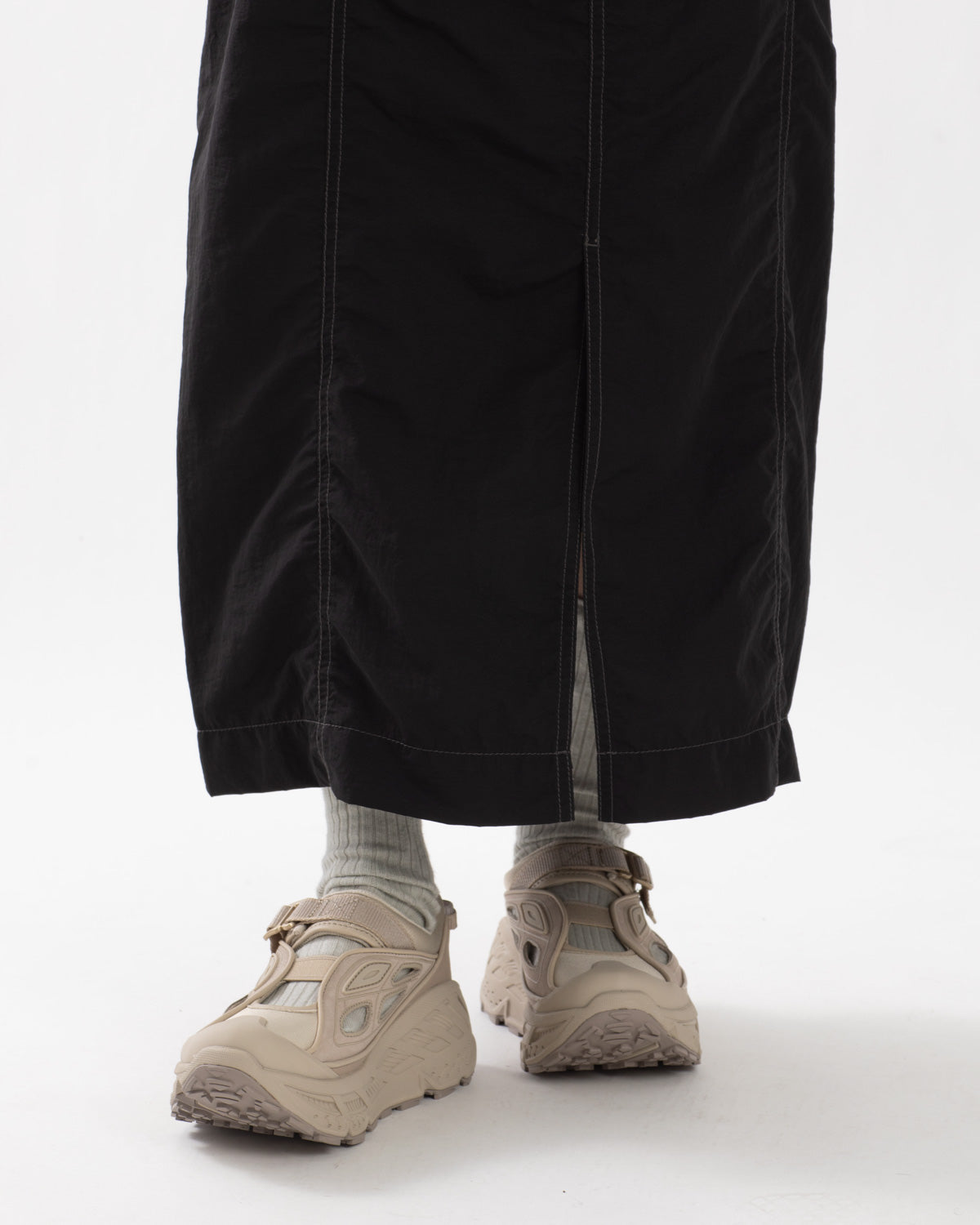 CRINKLED NYLON SKIRT (W)