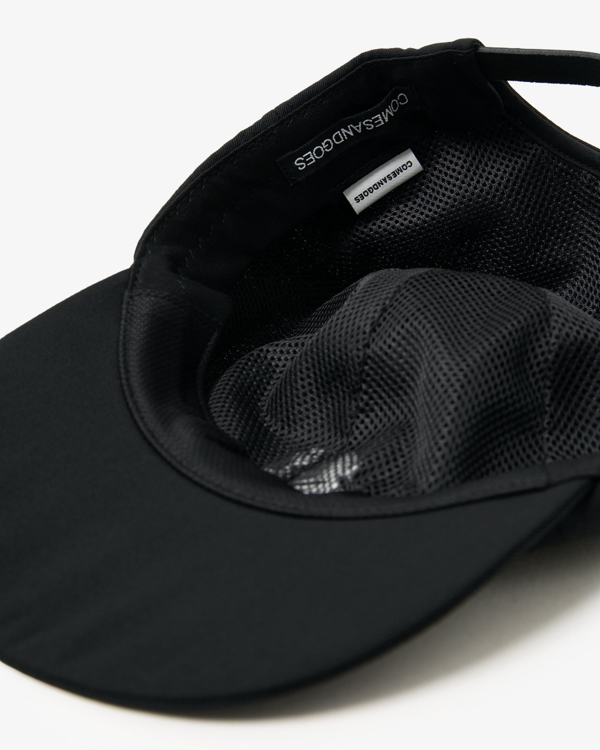 LEAVES NY CAP