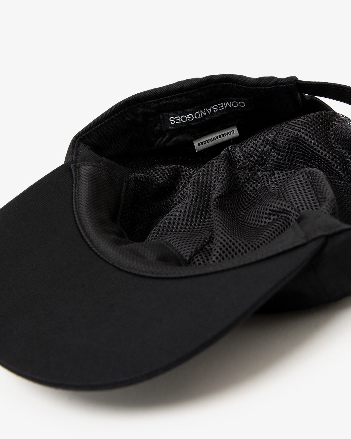 LINE PATTERN CAP (WOMEN'S)
