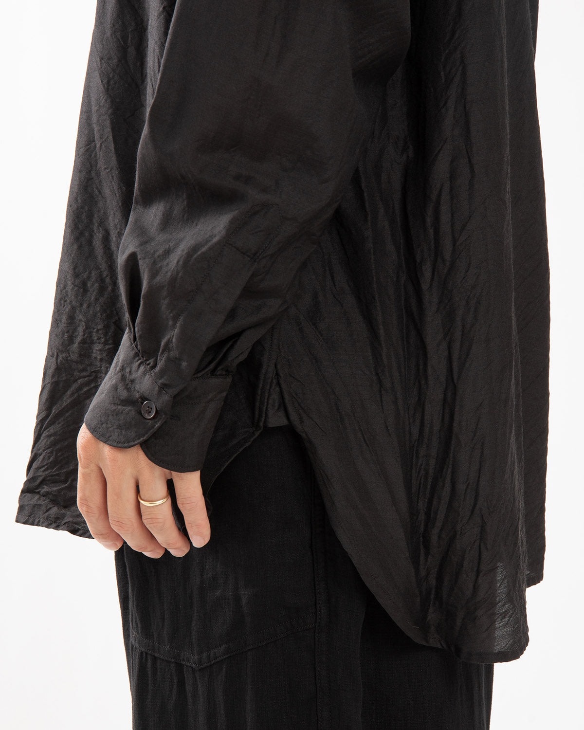 WOOL SILK PULLOVER SHIRT