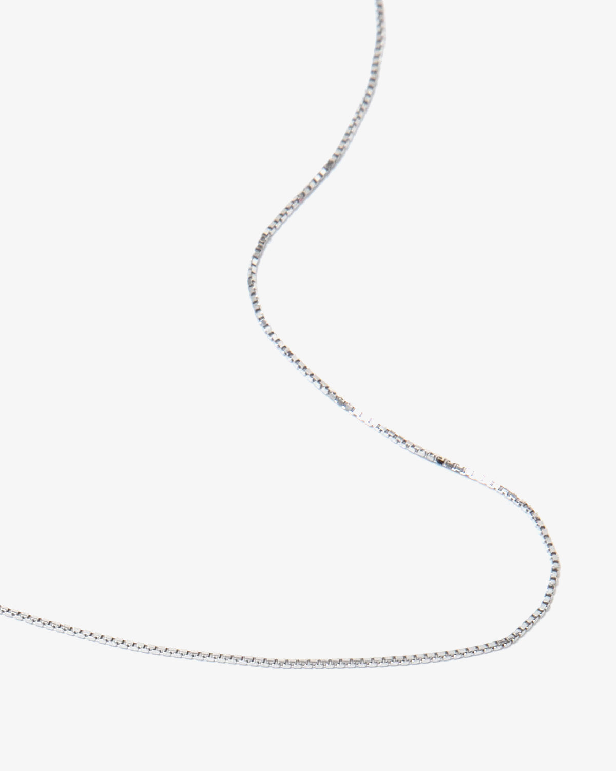 SLIM BOX CHAIN NECKLACE