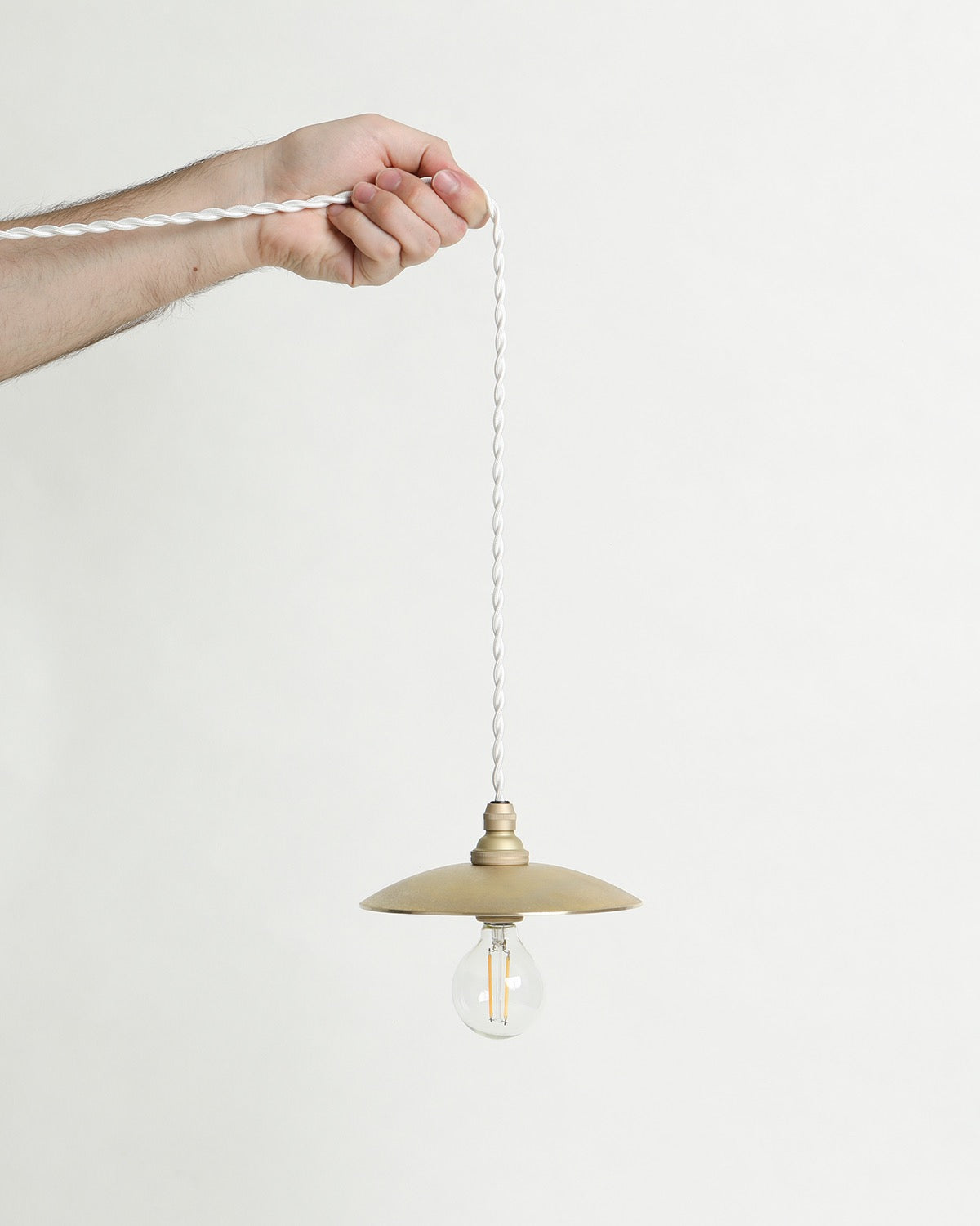 PENDANT LAMP DISC BRASS