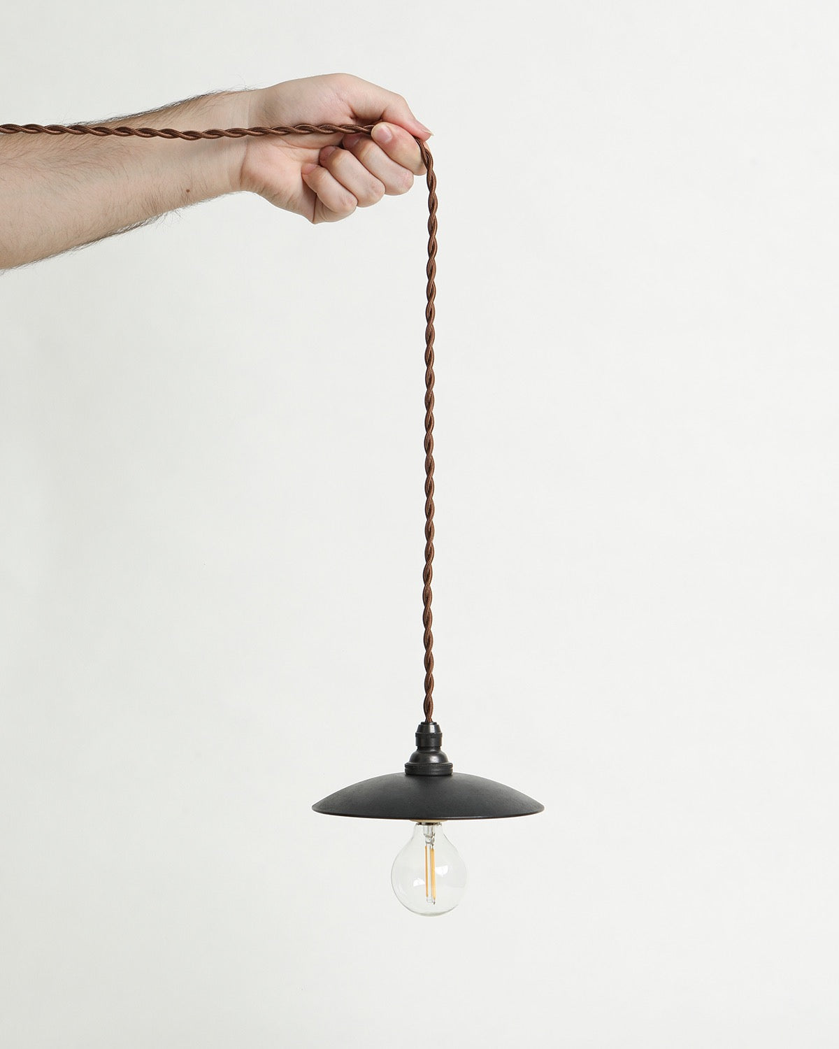 PENDANT LAMP DISC BLACK BRASS