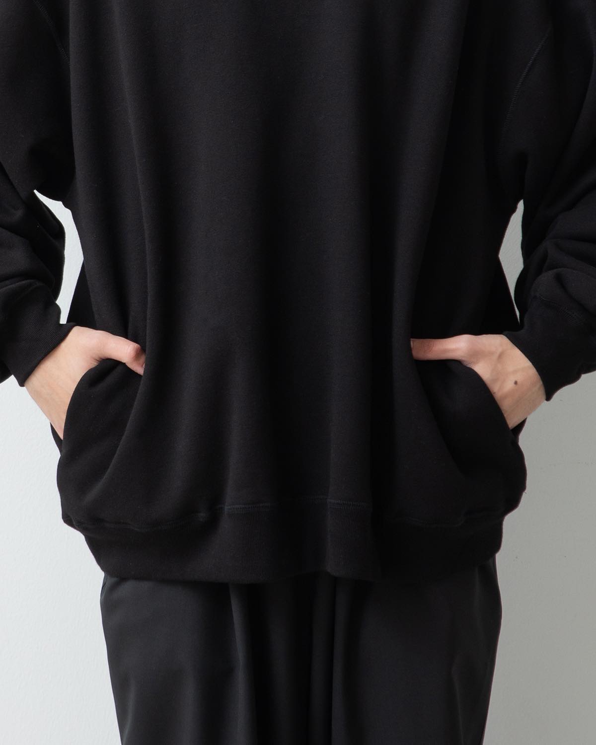 AZUMA TERRY CREW NECK SWEAT