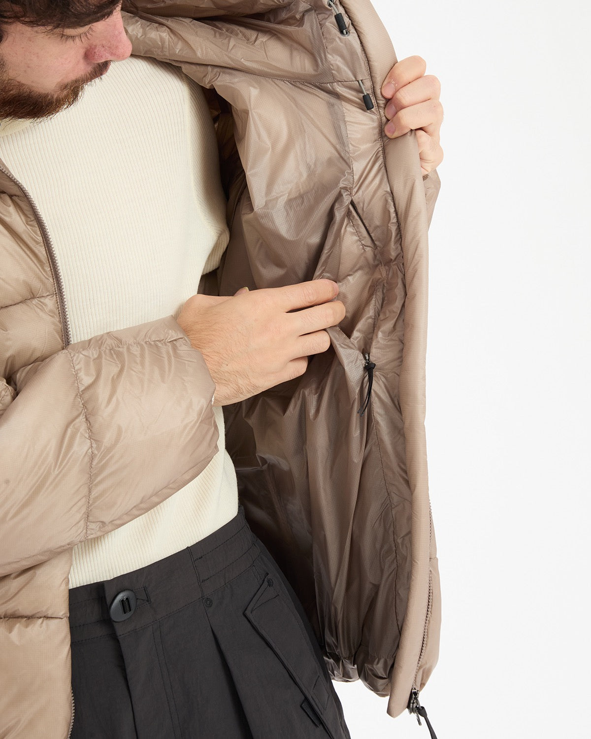THREE-DIMENSIONAL DOWN PARKA