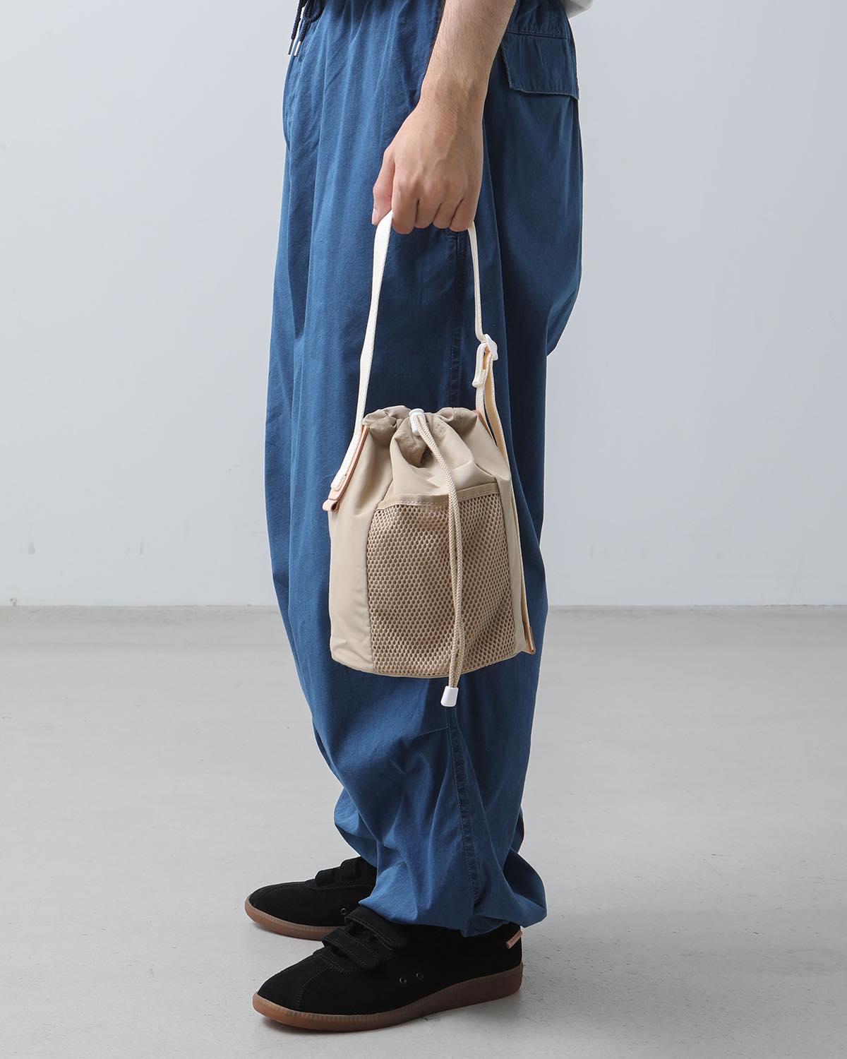 FUNCTIONAL BUCKET BAG