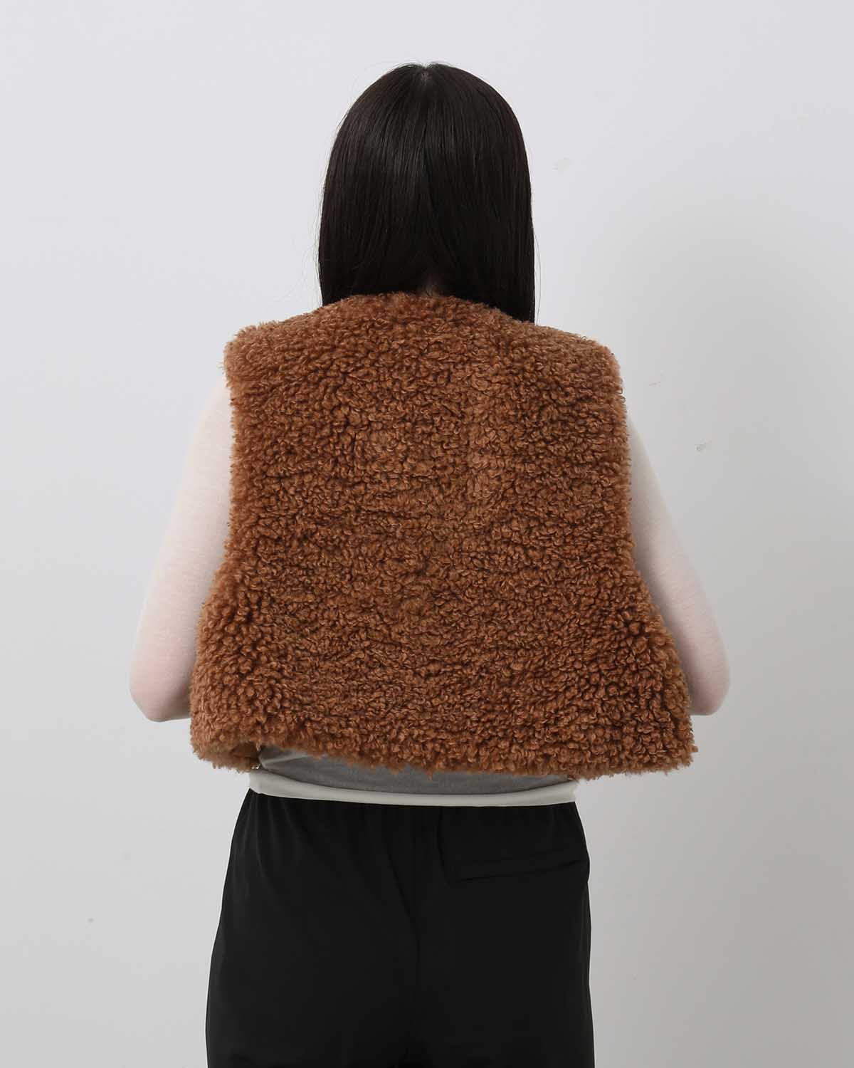 FAUX SHEARLING CROPPED VEST