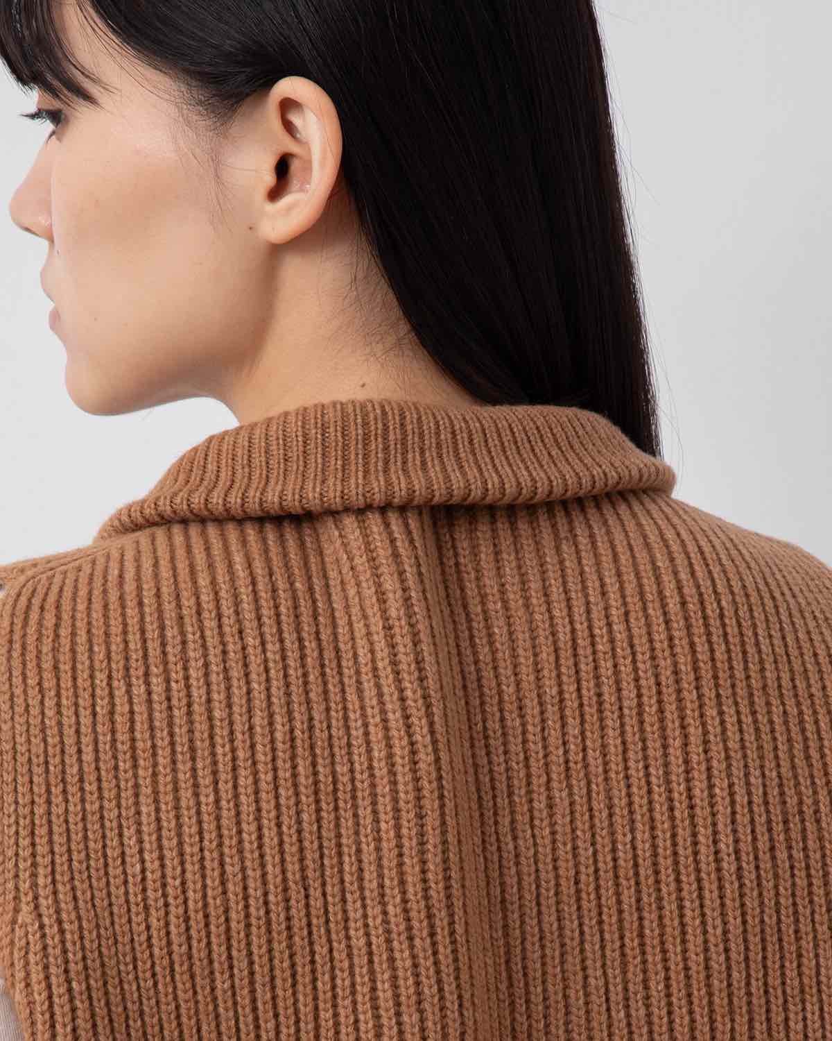 RIBBED KNIT WOOL VEST