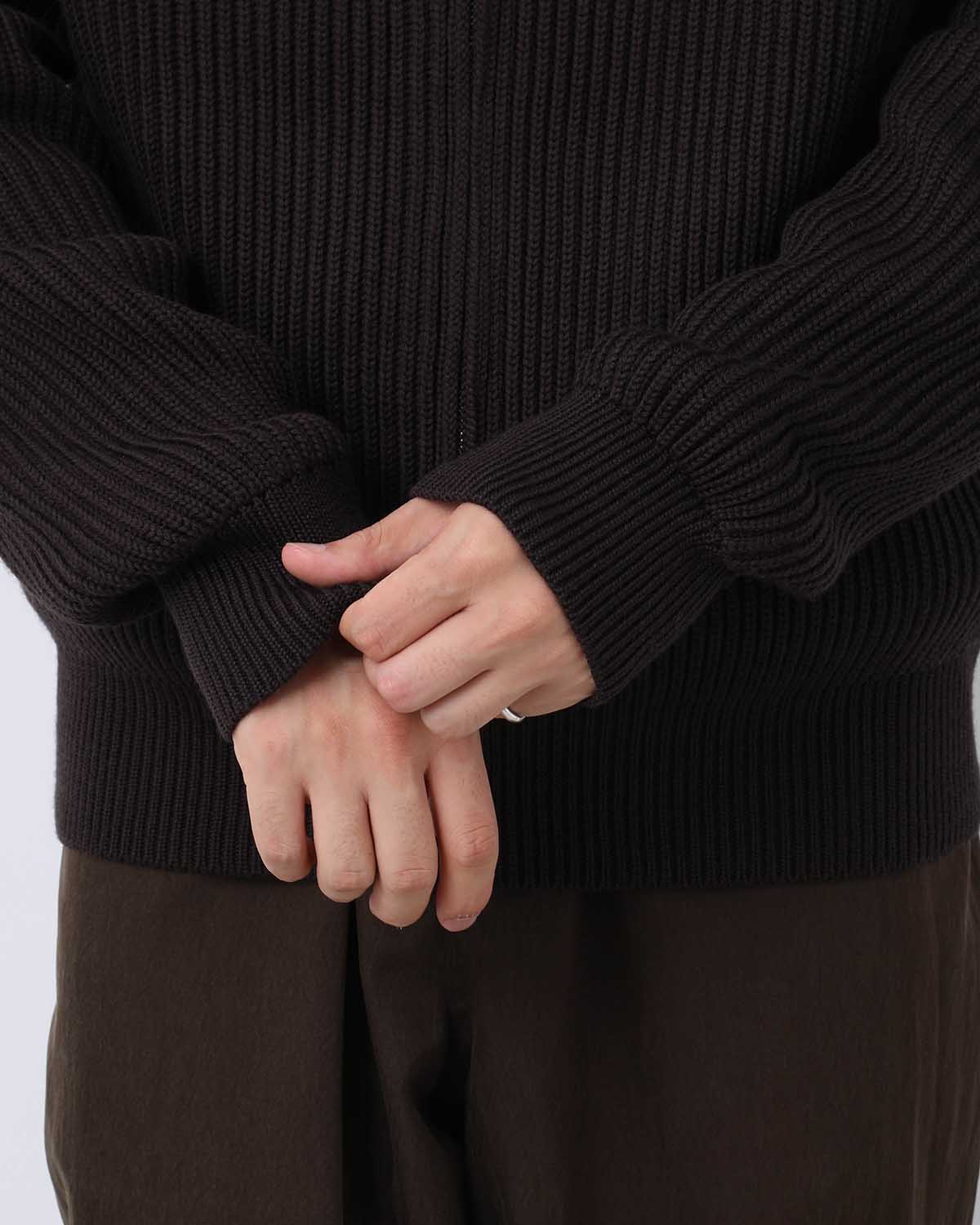 STAND COLLARED DOUBLE RIB KNIT