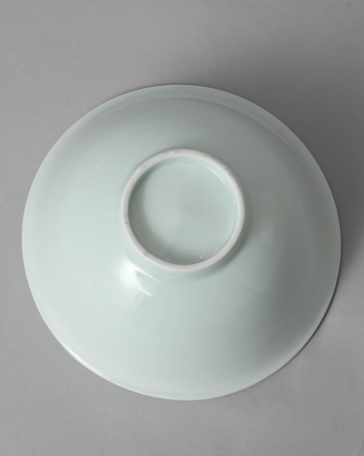 WHITE PORCELAIN FLARED RIM BOWL
