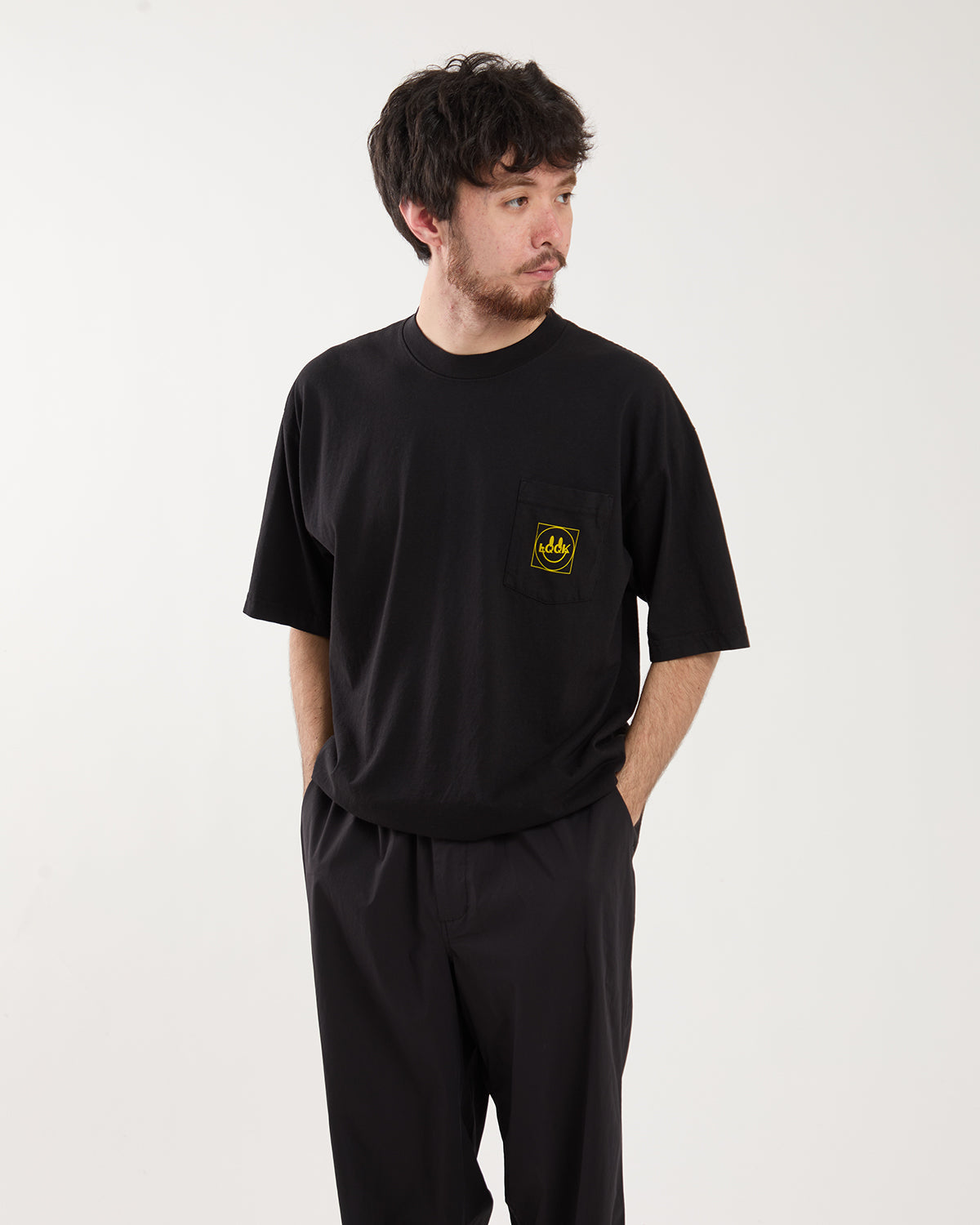 LQQK SMILEY LOGO POCKET TEE – COVERCHORD