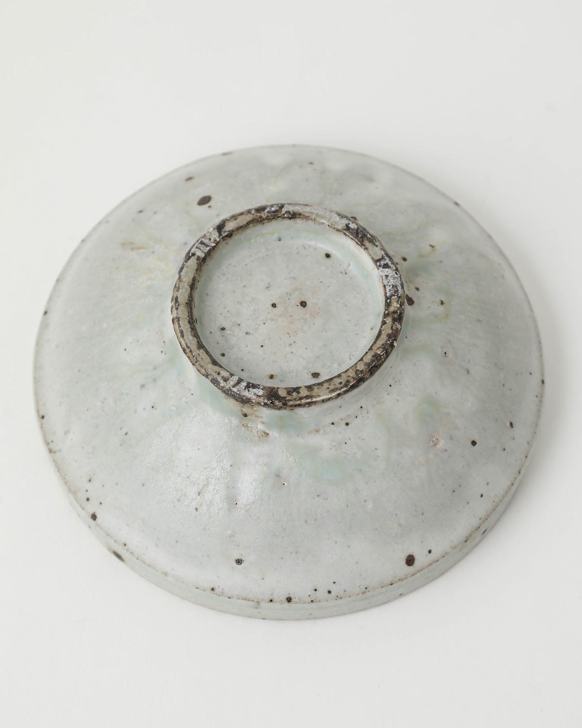 ふち厚小鉢 - 灰釉