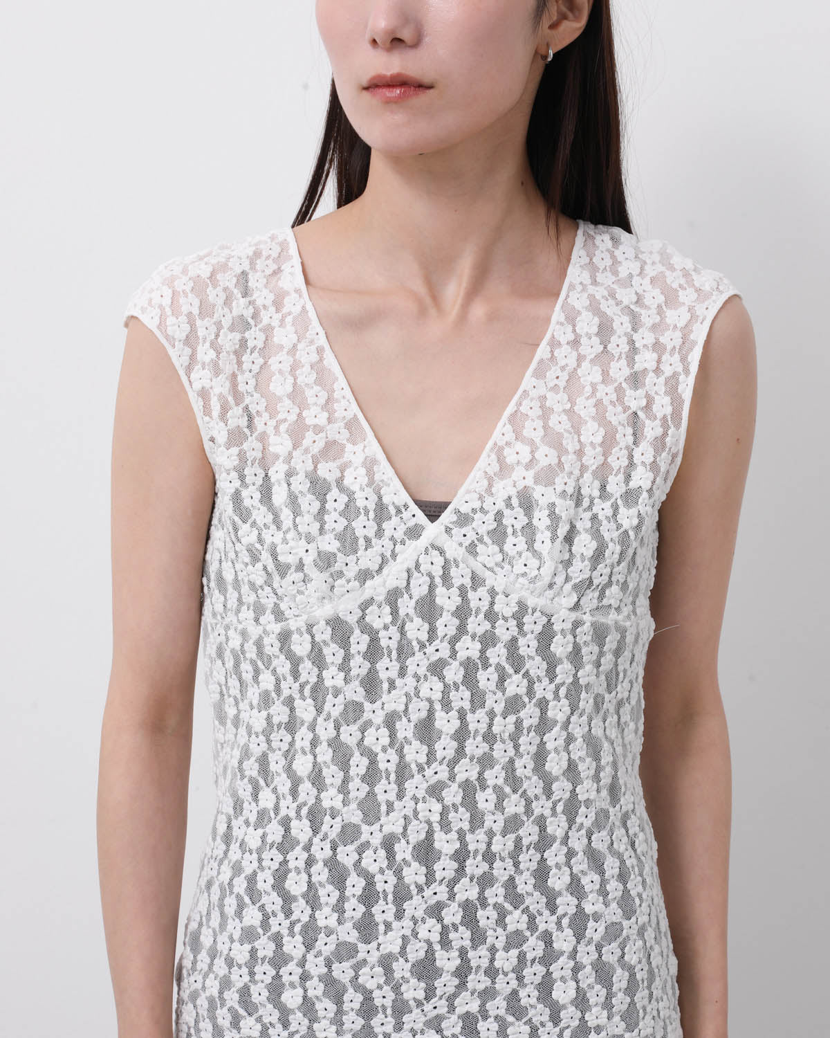 FITTED LACE JERSEY V-NECK TANK TOP