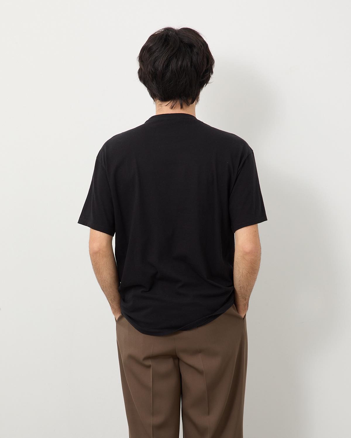 SEAMLESS CREW NECK TEE