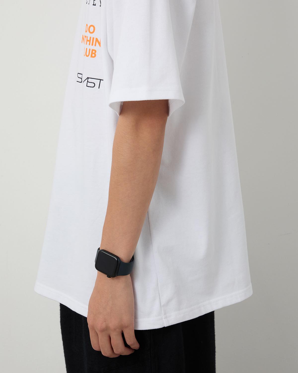 VINTAGE 06 GRAPHIC TEE