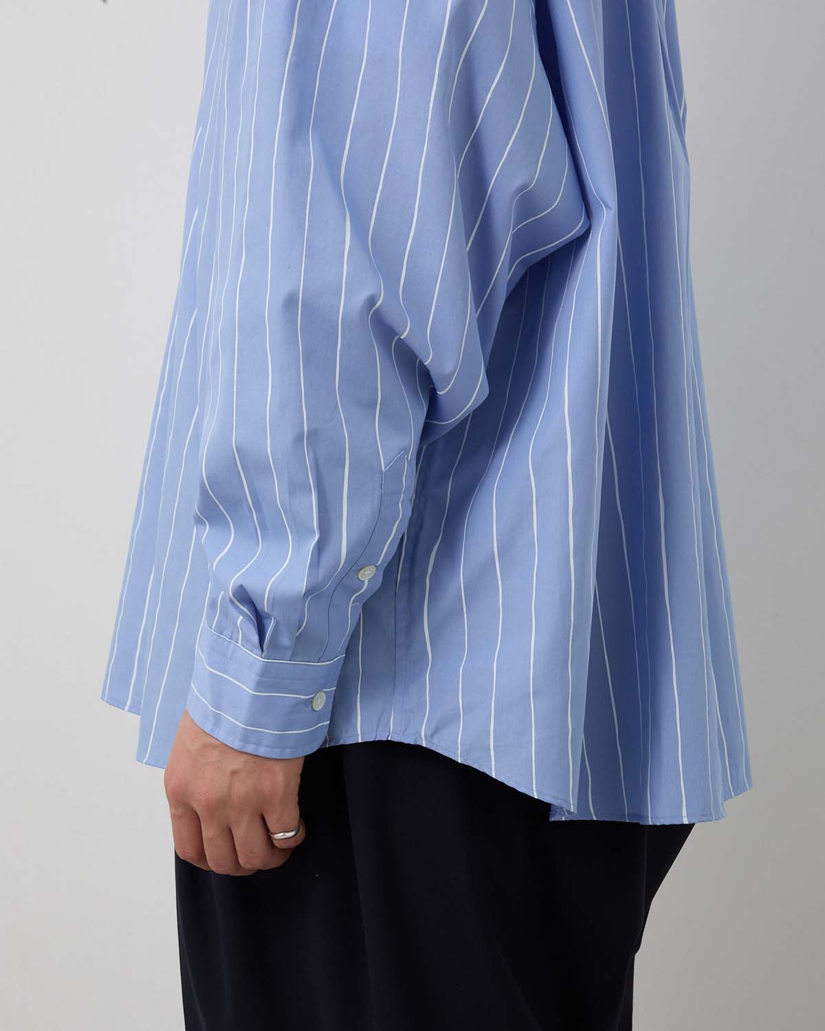 P/C STRIPE PULL OVER SHIRT