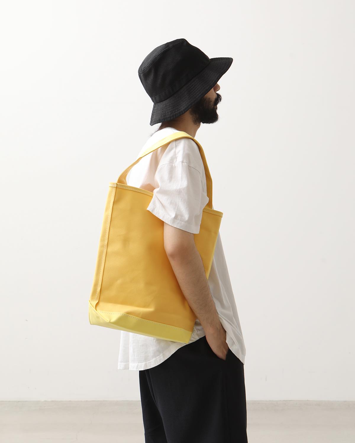 BAGUETTE TOTE MEDIUM