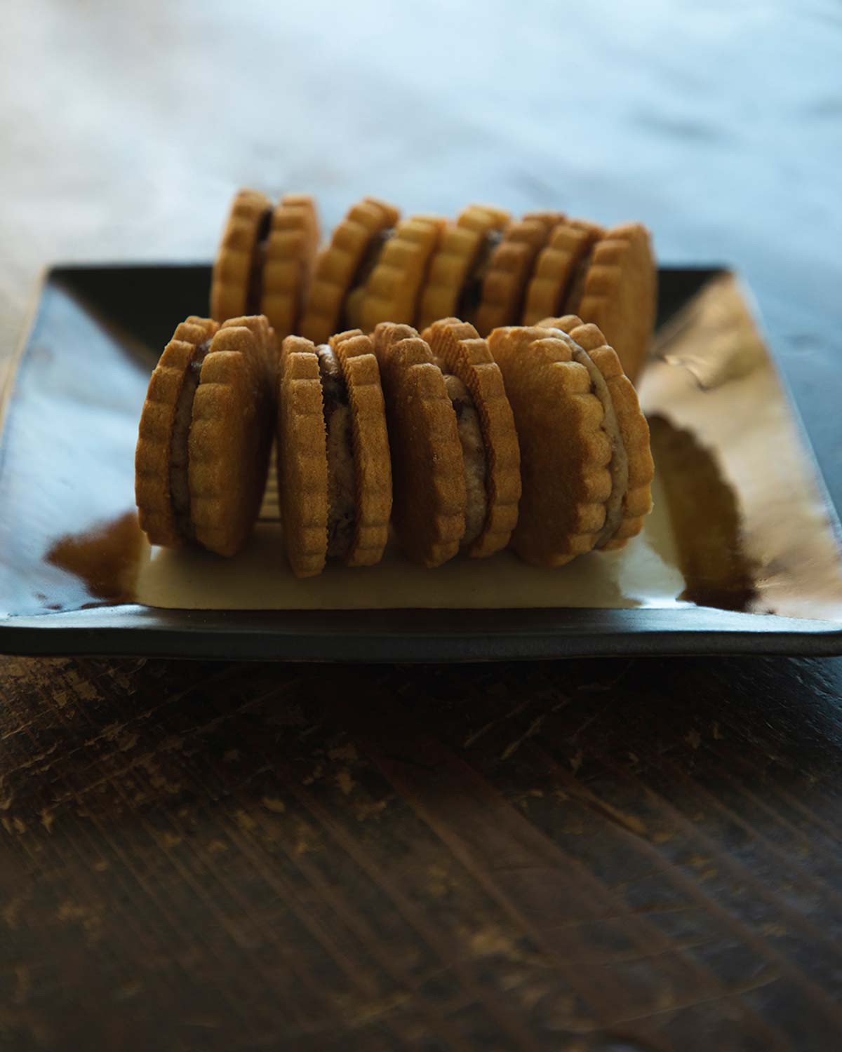 SQUARE TELEVISION PLATE (LARGE)