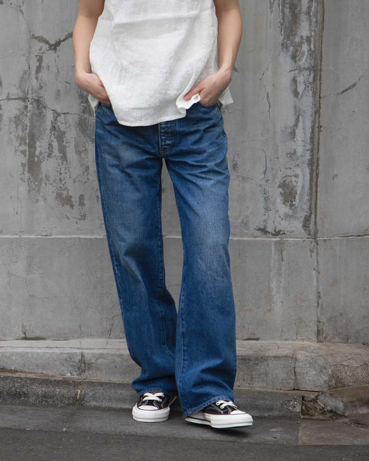 BISOWN の デニム