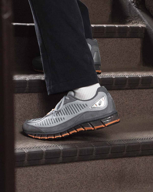 ASICSのGEL-QUANTUM 360 I AMP