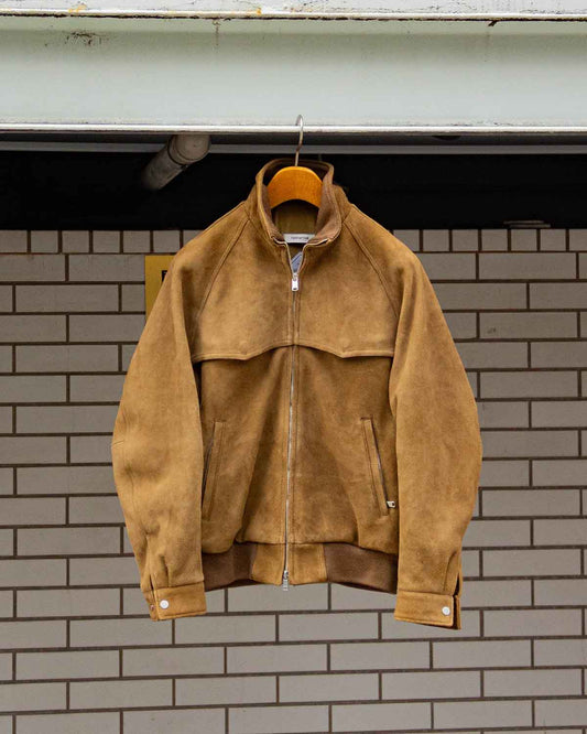 nonnativeの機能を兼ね備えたレザーブルゾン