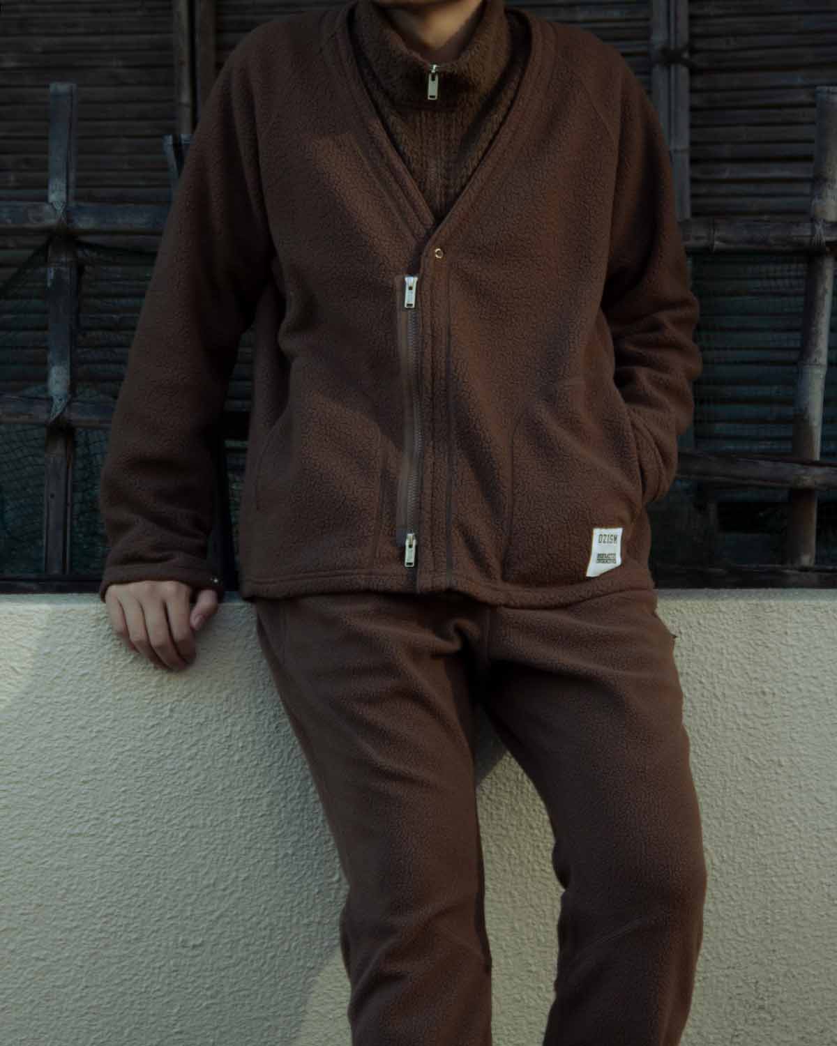 OZISMのMONKフリースセットアップ