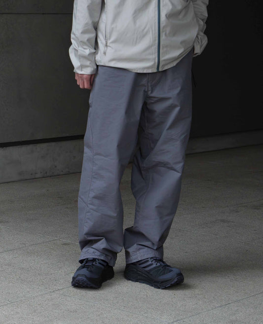 GOLDWIN 0 のPARACHUTE SEED RIP-STOP PANTS