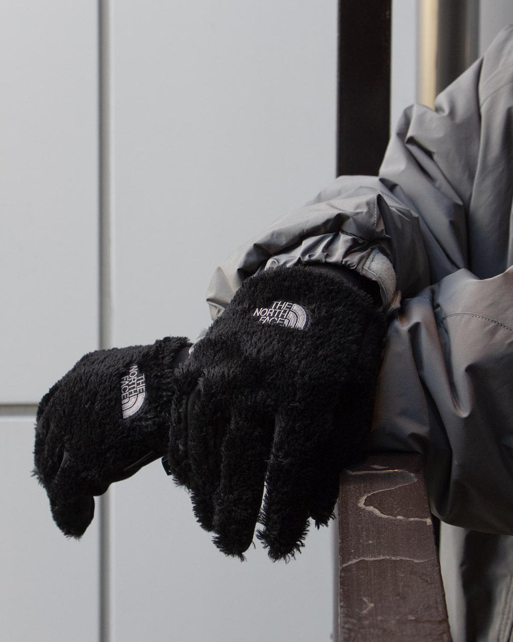 //coverchord.com/cdn/shop/articles/260104-OUTDOOR-ITEM_D_1200_1500_500x.jpg?v=1767490410