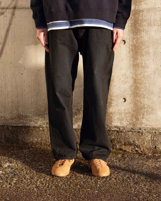 A.PRESSE のデニムパンツ