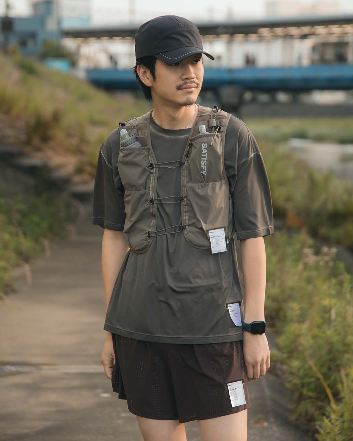 SATISFYのJUSTICE™ CORDURA® HYDRATION VEST 5L