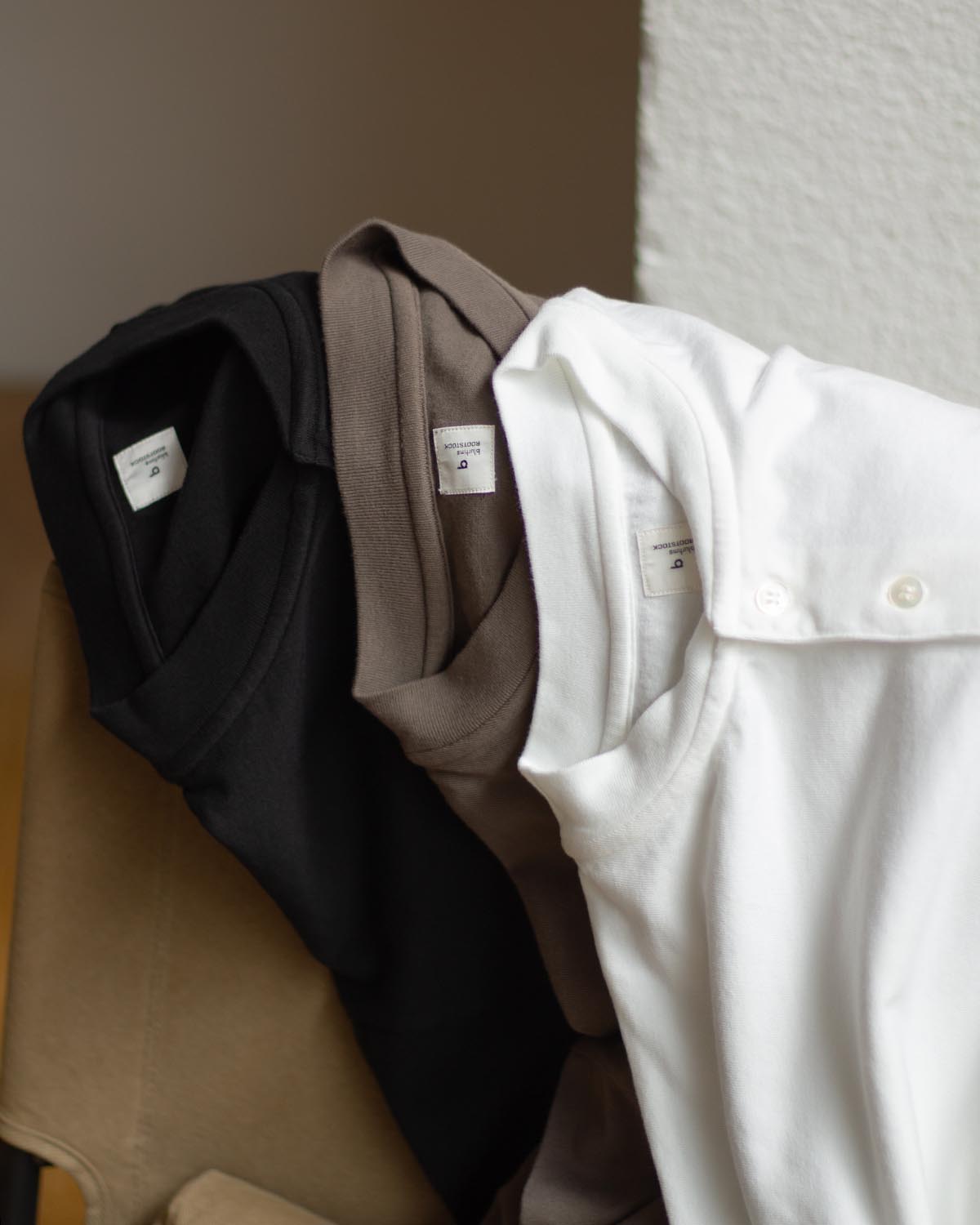 blurhms ROOTSTOCKのヘンリーネックT