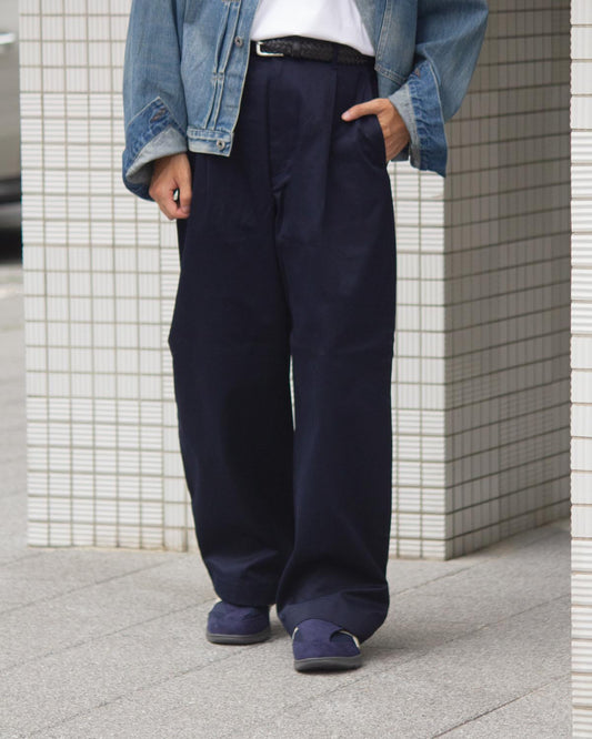 GraphpaperのWESTPOINT CHINO WIDE STRAIGHT TROUSERS