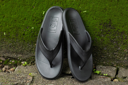 ISLAND SLIPPER