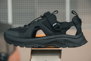 N.HOOLYWOOD × Teva