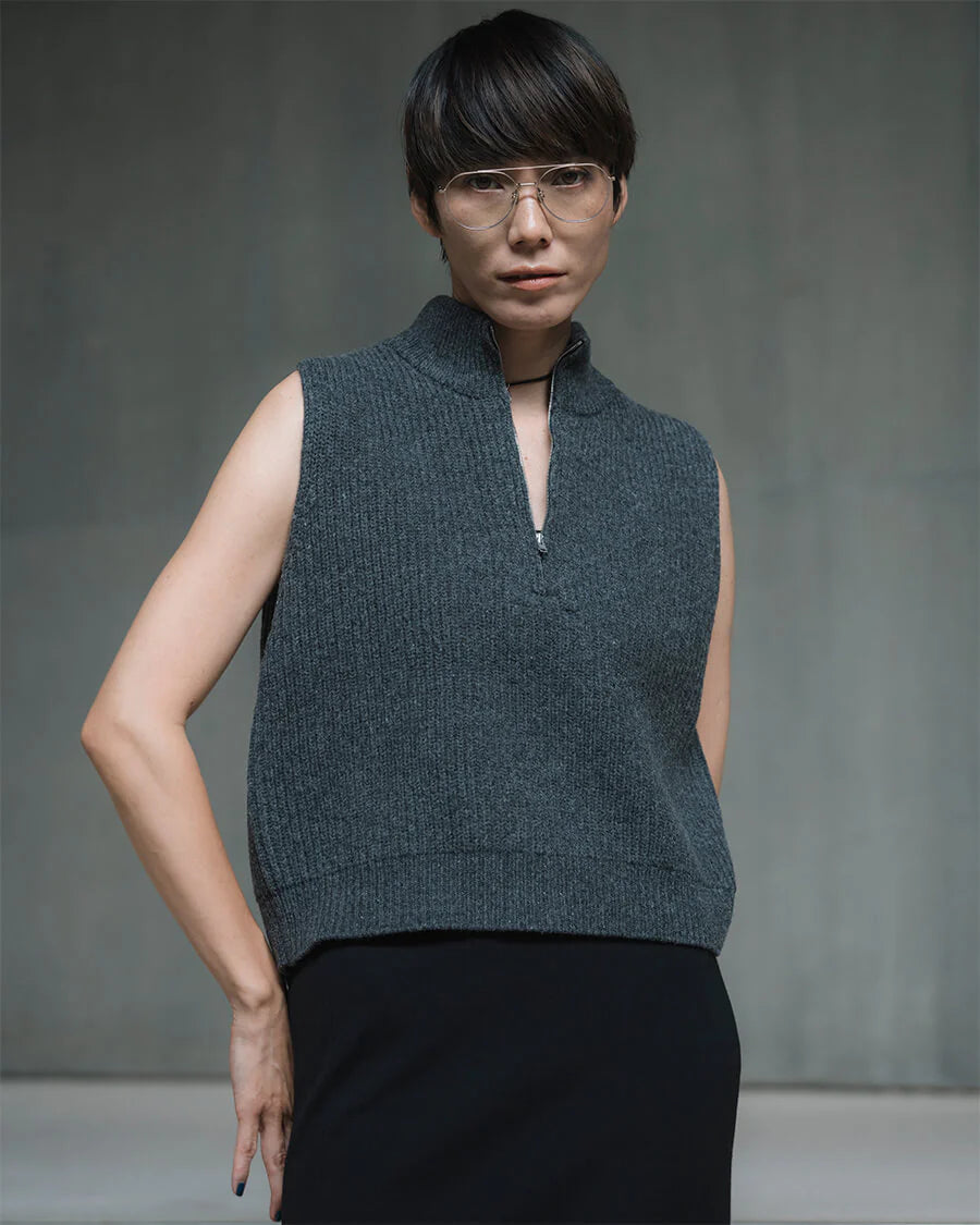 RIBBED KNIT WOOL VEST