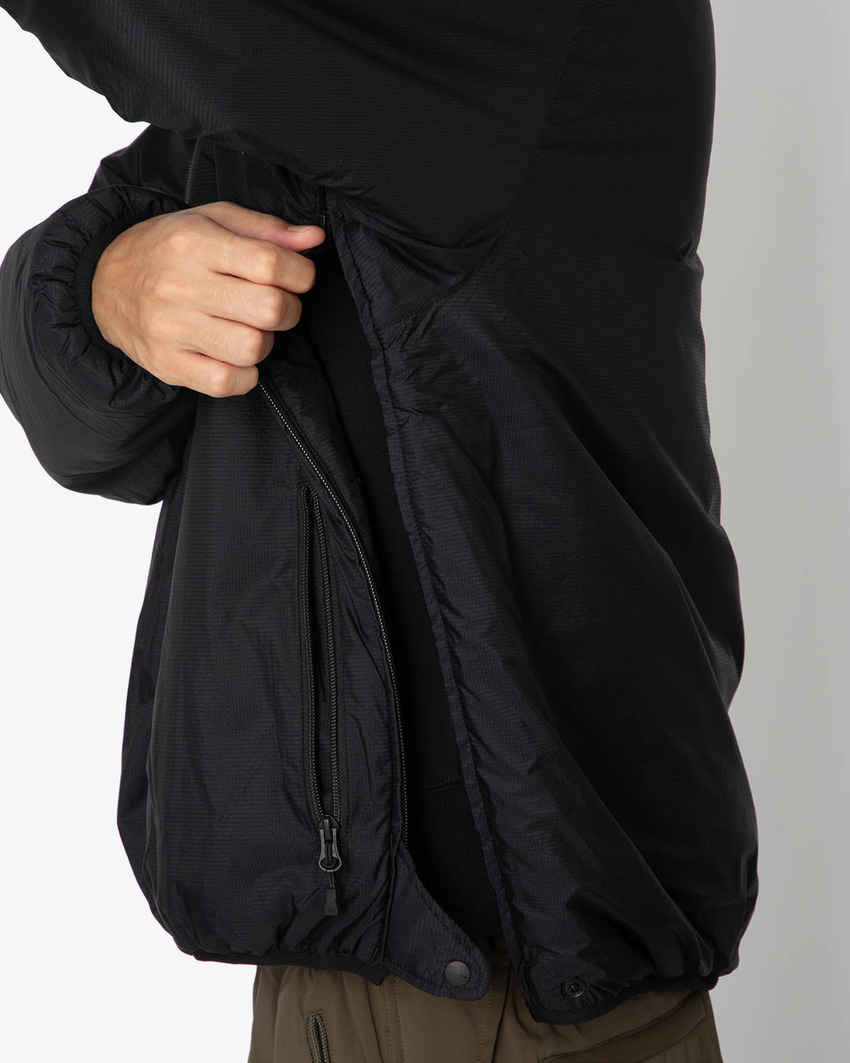 TECH REVERSIBLE PULLOVER PUFF JACKET