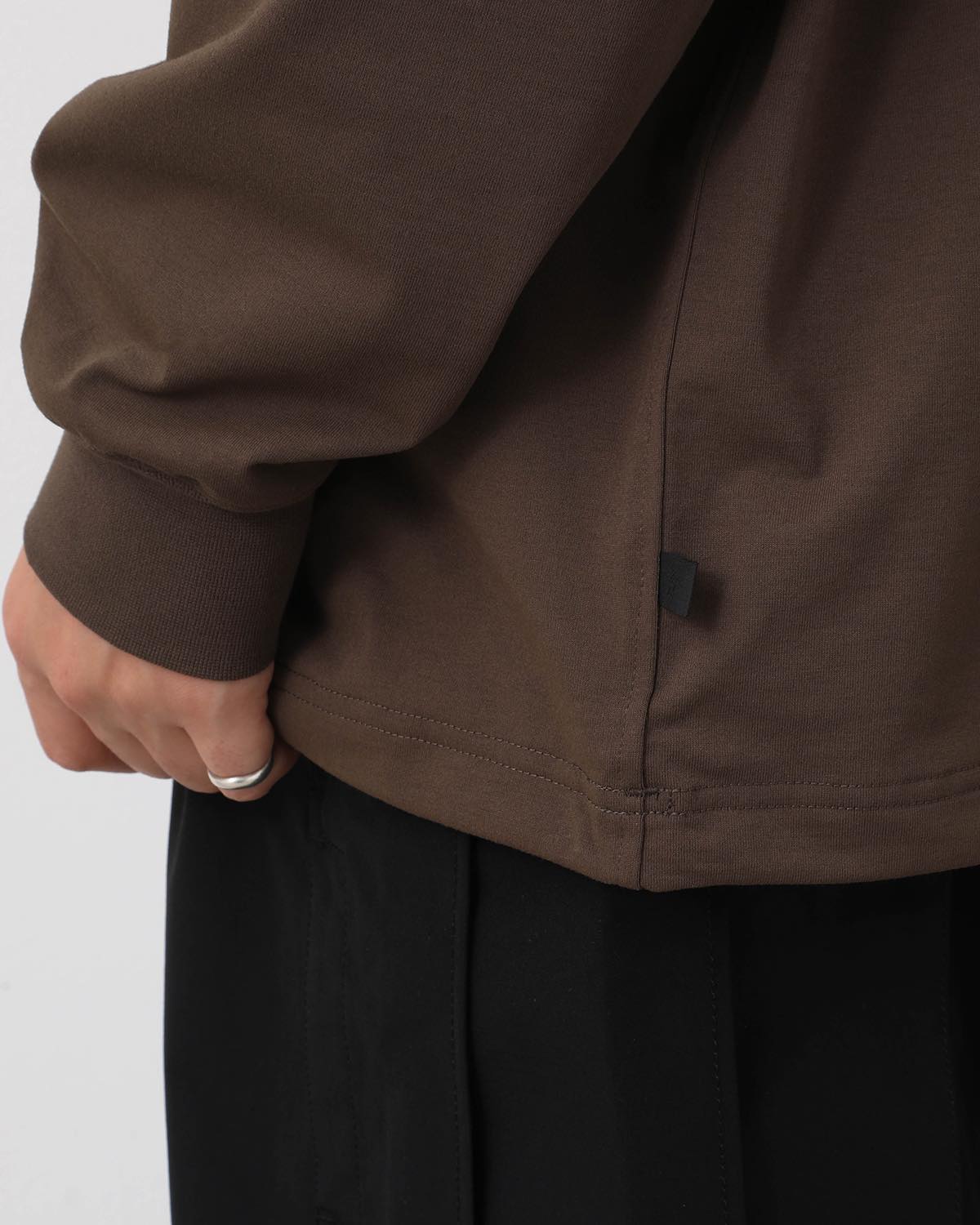 TECH DRAWSTRING TEE L/S