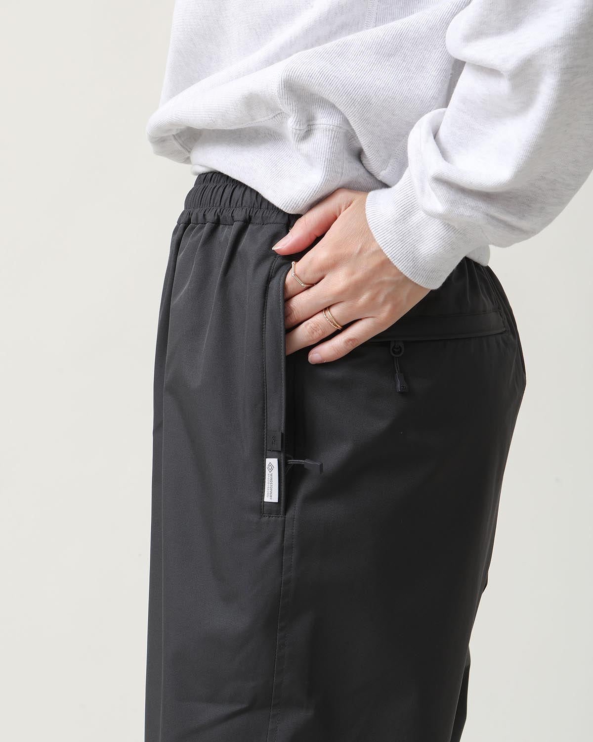 W's GORE-TEX WINDSTOPPER® TECH EASY TROUSERS