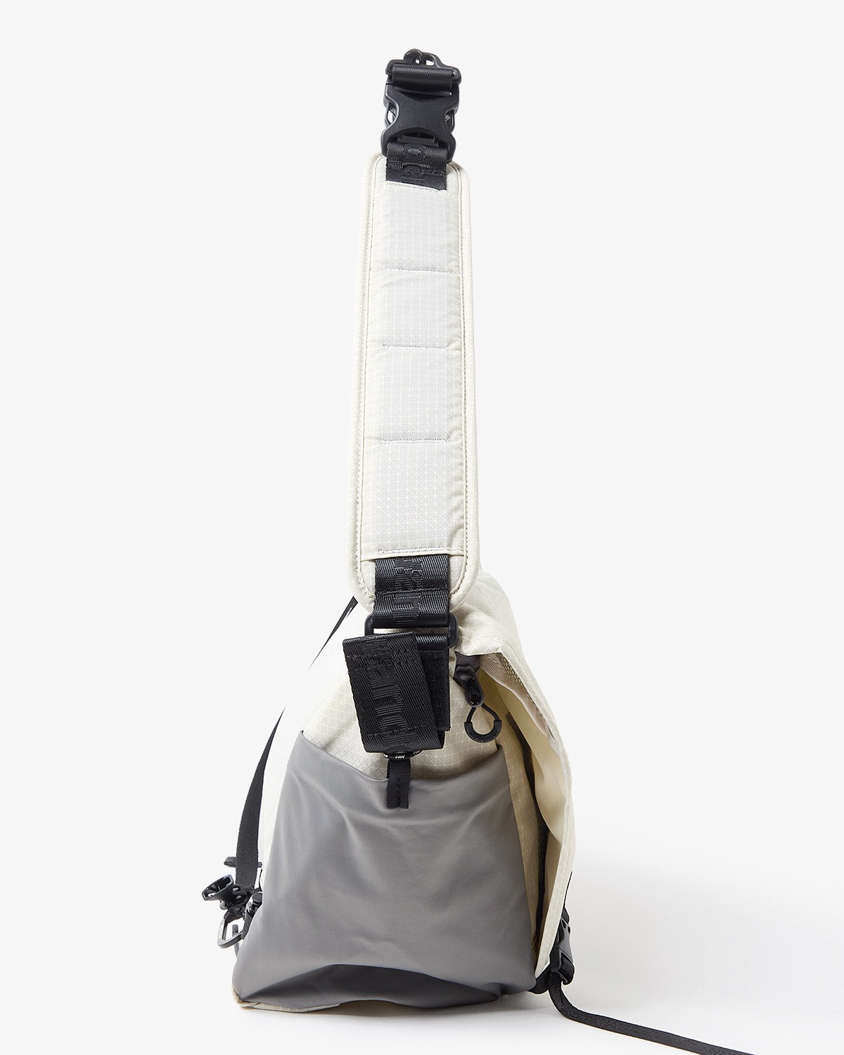 OCEAN RIP MESSENGER BAG