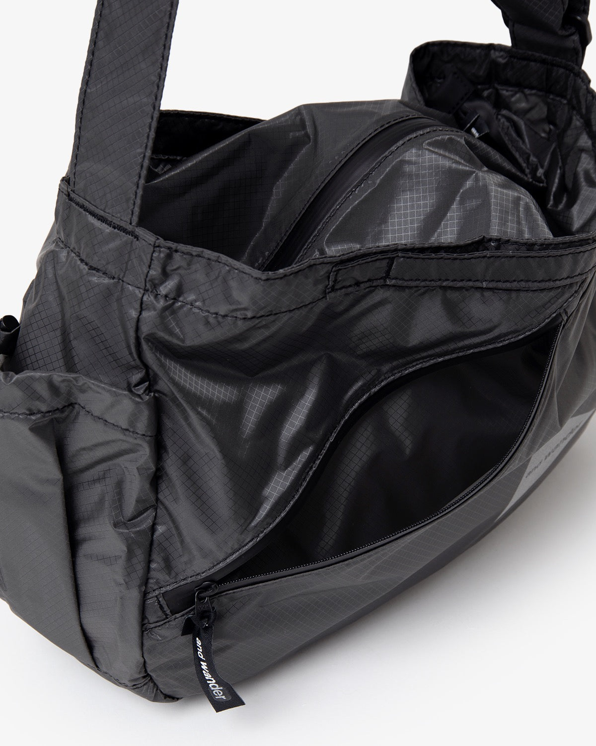 SIL SHOULDER BAG