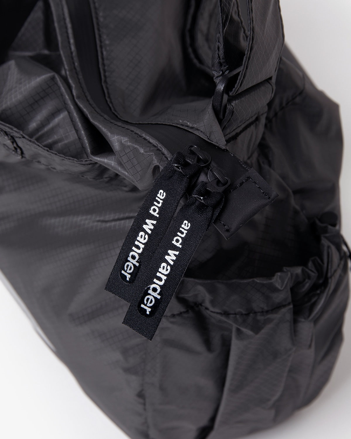 SIL SHOULDER BAG