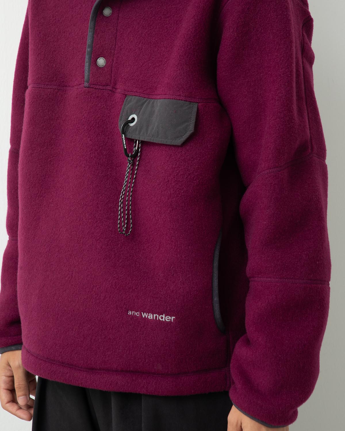 WOOL FLEECE PULLOVER