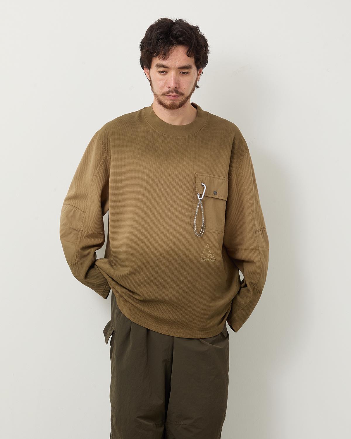 ROA GARMENT DYE WAFFLE POCKET T