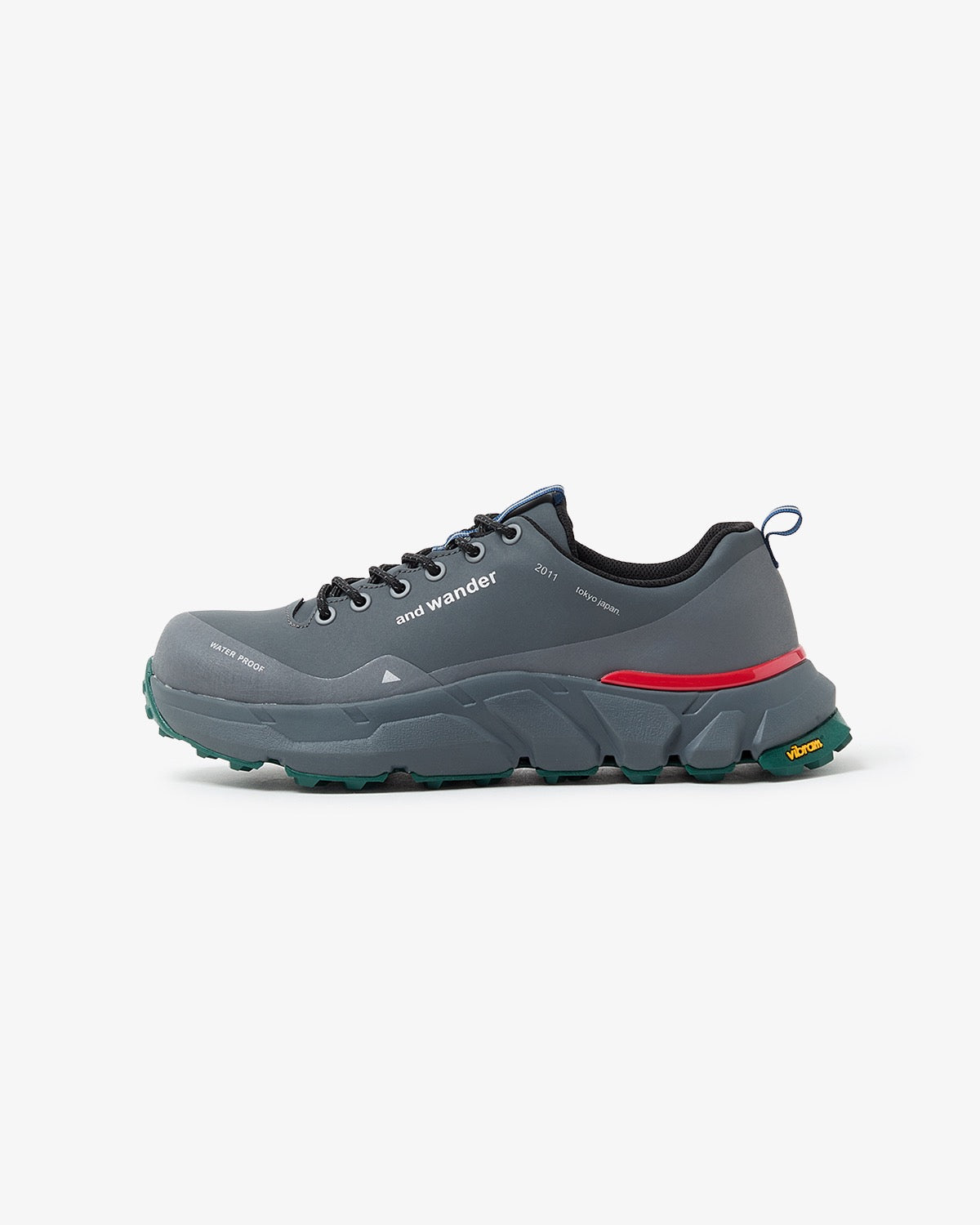 WATERPROOF TREK SHOES LOW