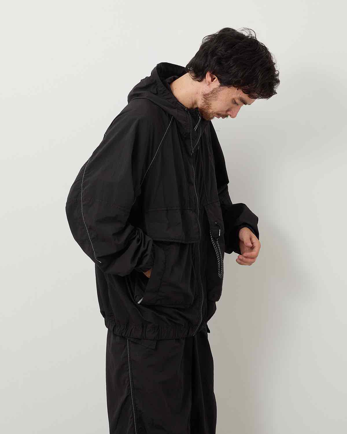 ROA GARMENT DYE NYLON HOODED JACKET