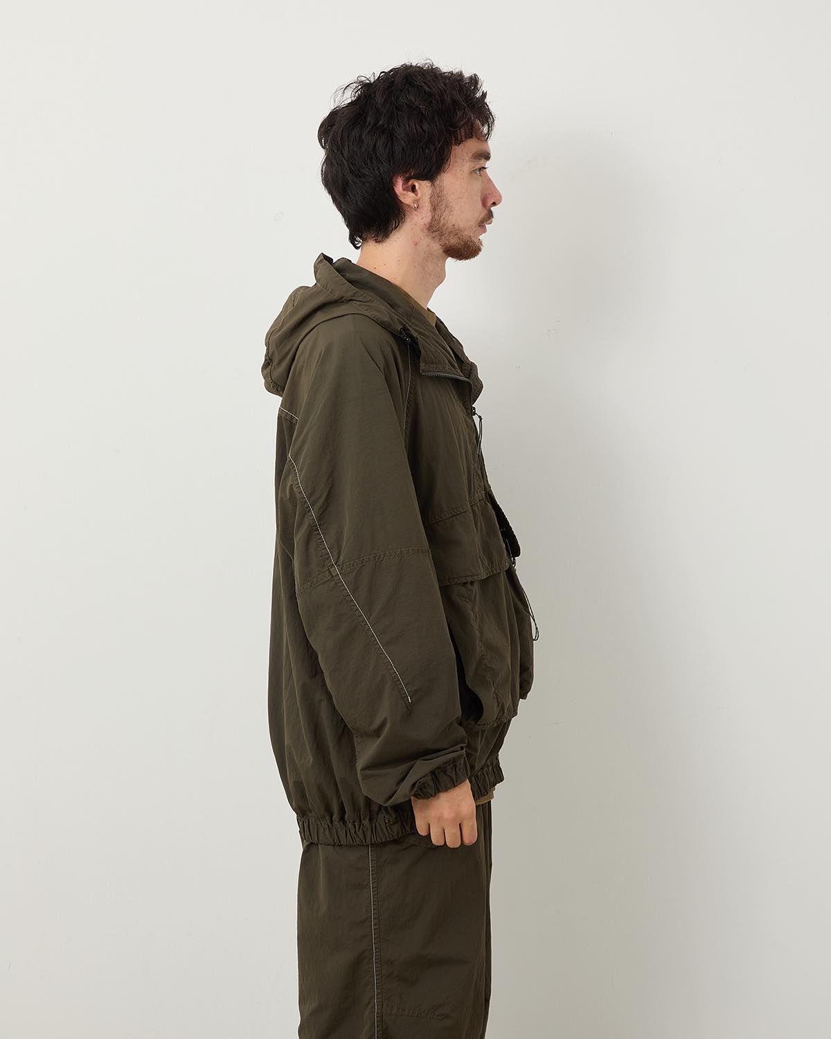 ROA GARMENT DYE NYLON HOODED JACKET